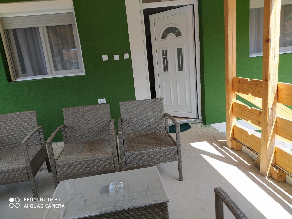 Guest House Vila Banjica Pirot Exterior foto